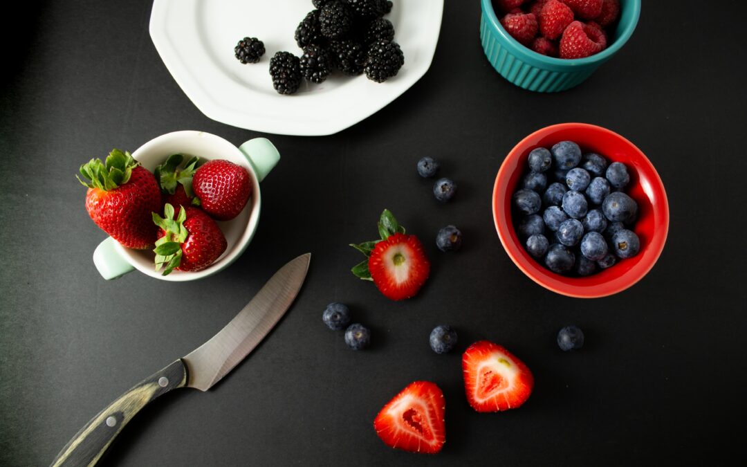 3-Ingredient Frozen Probiotic Berry Bites